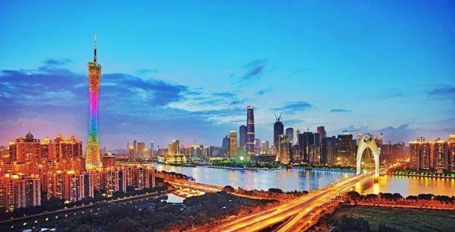 沧州 vs 广州风景视频直播,一个北方人躲在被窝里看南方的真实感受 沧州 vs 广州风景视频直播,一个北方人躲在被窝里看南方的真实感受
